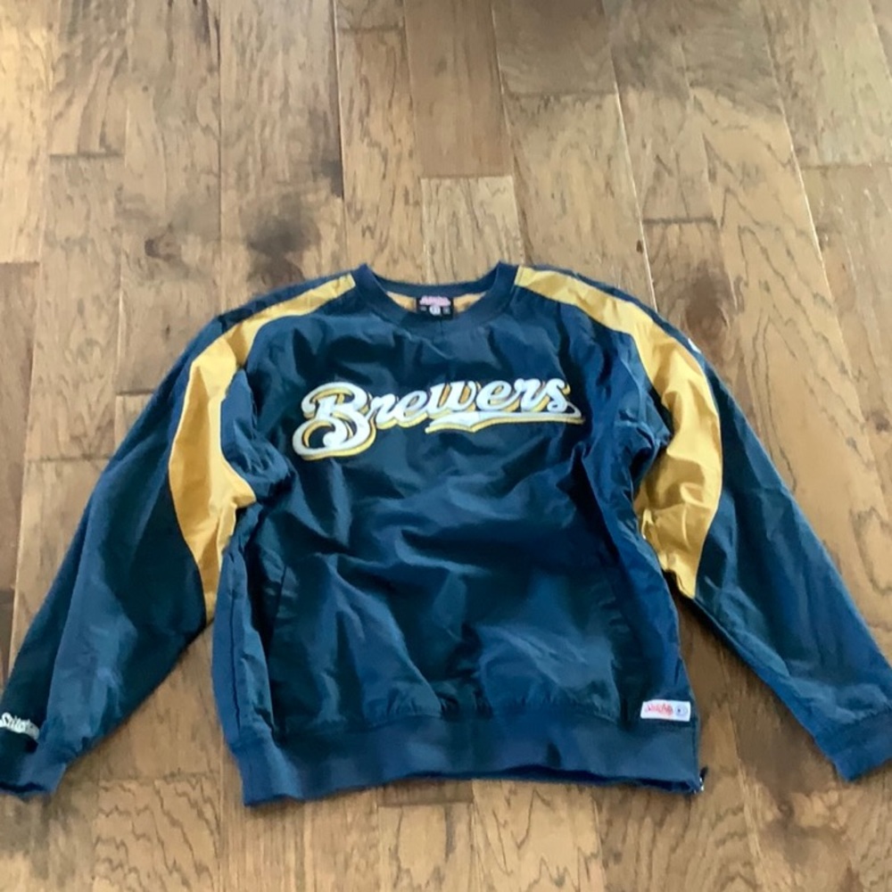 Men’s large Brewers jacket